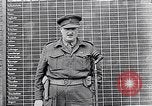 Standbild Belsen Konzentrationslager Niedersachsen Deutschland, 1945, aus Sekunde 30 historischem Filmmaterial Videoclip 65675037243