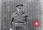 Standbild Belsen Konzentrationslager Niedersachsen Deutschland, 1945, aus Sekunde 32 historischem Filmmaterial Videoclip 65675037243