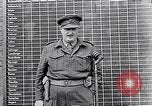 Standbild Belsen Konzentrationslager Niedersachsen Deutschland, 1945, aus Sekunde 33 historischem Filmmaterial Videoclip 65675037243