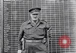 Standbild Belsen Konzentrationslager Niedersachsen Deutschland, 1945, aus Sekunde 35 historischem Filmmaterial Videoclip 65675037243