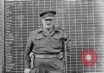 Standbild Belsen Konzentrationslager Niedersachsen Deutschland, 1945, aus Sekunde 36 historischem Filmmaterial Videoclip 65675037243