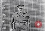 Standbild Belsen Konzentrationslager Niedersachsen Deutschland, 1945, aus Sekunde 41 historischem Filmmaterial Videoclip 65675037243