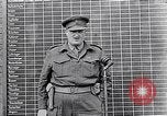 Standbild Belsen Konzentrationslager Niedersachsen Deutschland, 1945, aus Sekunde 49 historischem Filmmaterial Videoclip 65675037243