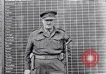 Standbild Belsen Konzentrationslager Niedersachsen Deutschland, 1945, aus Sekunde 58 historischem Filmmaterial Videoclip 65675037243