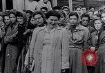 Standbild Belsen Konzentrationslager Niedersachsen Deutschland, 1945, aus Sekunde 1 historischem Filmmaterial Videoclip 65675037244