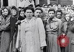 Standbild Belsen Konzentrationslager Niedersachsen Deutschland, 1945, aus Sekunde 39 historischem Filmmaterial Videoclip 65675037244