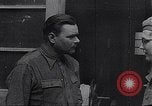 Standbild Bergen Belsen Konzentrationslager Niedersachsen Deutschland, 1945, aus Sekunde 1 historischem Filmmaterial Videoclip 65675037245