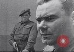 Standbild Bergen Belsen Konzentrationslager Niedersachsen Deutschland, 1945, aus Sekunde 5 historischem Filmmaterial Videoclip 65675037245