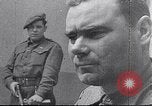 Standbild Bergen Belsen Konzentrationslager Niedersachsen Deutschland, 1945, aus Sekunde 9 historischem Filmmaterial Videoclip 65675037245