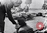 Standbild Bergen Belsen Konzentrationslager Niedersachsen Deutschland, 1945, aus Sekunde 55 historischem Filmmaterial Videoclip 65675037245