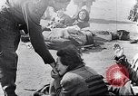 Standbild Bergen Belsen Konzentrationslager Niedersachsen Deutschland, 1945, aus Sekunde 60 historischem Filmmaterial Videoclip 65675037245