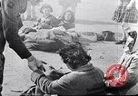 Standbild Bergen Belsen Konzentrationslager Niedersachsen Deutschland, 1945, aus Sekunde 62 historischem Filmmaterial Videoclip 65675037245