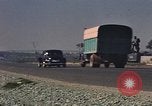Standbild Heavy Traffic in Märkten Vietnam, 1967, aus Sekunde 12 historischem Filmmaterial Videoclip 65675037262