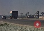 Standbild Heavy Traffic in Märkten Vietnam, 1967, aus Sekunde 14 historischem Filmmaterial Videoclip 65675037262