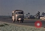 Standbild Heavy Traffic in Märkten Vietnam, 1967, aus Sekunde 17 historischem Filmmaterial Videoclip 65675037262
