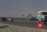 Standbild Heavy Traffic in Märkten Vietnam, 1967, aus Sekunde 31 historischem Filmmaterial Videoclip 65675037262