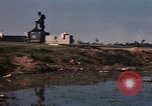 Standbild Heavy Traffic in Märkten Vietnam, 1967, aus Sekunde 58 historischem Filmmaterial Videoclip 65675037262