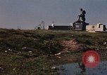 Standbild Heavy Traffic in Märkten Vietnam, 1967, aus Sekunde 60 historischem Filmmaterial Videoclip 65675037262