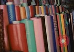 Standbild diverse Geschäfte am Markt Vietnam, 1967, aus Sekunde 46 historischem Filmmaterial Videoclip 65675037263