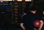 Standbild diverse Geschäfte am Markt Vietnam, 1967, aus Sekunde 51 historischem Filmmaterial Videoclip 65675037263
