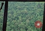 Standbild 173rd Assault Helicopter Company Lai Khe Süd Vietnam, 1967, aus Sekunde 22 historischem Filmmaterial Videoclip 65675037272