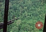 Standbild 173rd Assault Helicopter Company Lai Khe Süd Vietnam, 1967, aus Sekunde 26 historischem Filmmaterial Videoclip 65675037272