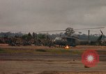 Standbild 173rd Assault Helicopter Company Lai Khe Süd Vietnam, 1967, aus Sekunde 46 historischem Filmmaterial Videoclip 65675037277