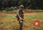 Immagine di US Army 1 soldati di fanteria Lai Khe Vietnam del Sud, 1967, secondo 10 filmato di repertorio 65675037278