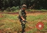 Immagine di US Army 1 soldati di fanteria Lai Khe Vietnam del Sud, 1967, secondo 14 filmato di repertorio 65675037278