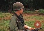 Immagine di US Army 1 soldati di fanteria Lai Khe Vietnam del Sud, 1967, secondo 21 filmato di repertorio 65675037278