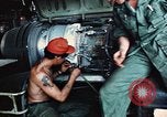 Image soldats en Red Caps Lai Khe Sud Vietnam, 1968, de la seconde 24 séquences d'archives historiques vidéo 65675037283
