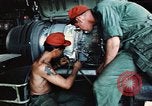 Image soldats en Red Caps Lai Khe Sud Vietnam, 1968, de la seconde 25 séquences d'archives historiques vidéo 65675037283