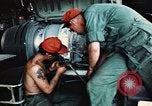 Image soldats en Red Caps Lai Khe Sud Vietnam, 1968, de la seconde 27 séquences d'archives historiques vidéo 65675037283