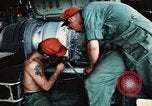 Image soldats en Red Caps Lai Khe Sud Vietnam, 1968, de la seconde 29 séquences d'archives historiques vidéo 65675037283