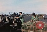 Immagine di Airlift Lai Khe Vietnam del Sud, 1968, secondo 54 filmato di repertorio 65675037285