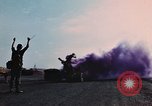 Image obusier aérotransportés Lai Khe Sud Vietnam, 1968, de la seconde 15 séquences d'archives historiques vidéo 65675037286