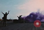 Image obusier aérotransportés Lai Khe Sud Vietnam, 1968, de la seconde 19 séquences d'archives historiques vidéo 65675037286