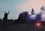 Image obusier aérotransportés Lai Khe Sud Vietnam, 1968, de la seconde 27 séquences d'archives historiques vidéo 65675037286