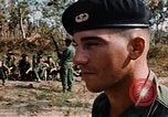 Image Patrouille de reconnaissance à longue portée Lai Khe Sud Vietnam, 1968, de la seconde 14 séquences d'archives historiques vidéo 65675037288