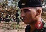 Image Patrouille de reconnaissance à longue portée Lai Khe Sud Vietnam, 1968, de la seconde 18 séquences d'archives historiques vidéo 65675037288