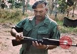 Image Patrouille de reconnaissance à longue portée Lai Khe Sud Vietnam, 1968, de la seconde 59 séquences d'archives historiques vidéo 65675037288
