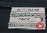 Image des soldats dans le casque de pétroliers Lai Khe Sud Vietnam, 1968, de la seconde 8 séquences d'archives historiques vidéo 65675037289
