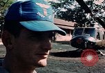 Immagine di I soldati in cappucci blu Lai Khe Vietnam del Sud, 1968, secondo 16 filmato di repertorio 65675037290