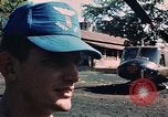 Immagine di I soldati in cappucci blu Lai Khe Vietnam del Sud, 1968, secondo 19 filmato di repertorio 65675037290
