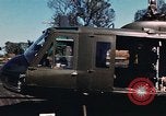 Immagine di I soldati in cappucci blu Lai Khe Vietnam del Sud, 1968, secondo 27 filmato di repertorio 65675037290