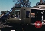 Immagine di I soldati in cappucci blu Lai Khe Vietnam del Sud, 1968, secondo 29 filmato di repertorio 65675037290
