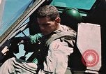 Immagine di I soldati in cappucci blu Lai Khe Vietnam del Sud, 1968, secondo 60 filmato di repertorio 65675037290