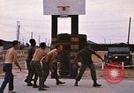 Immagine di Centro Standdown Il Vietnam, 1969, secondo 10 filmato di repertorio 65675037299