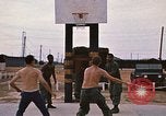 Immagine di Centro Standdown Il Vietnam, 1969, secondo 27 filmato di repertorio 65675037299