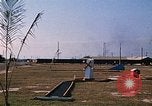 Standbild militärische LKW-Konvoi Vietnam, 1969, aus Sekunde 9 historischem Filmmaterial Videoclip 65675037301
